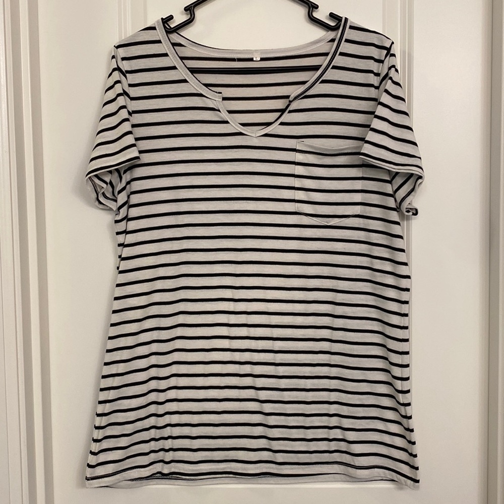 Black/White Cotton Tee Size XL